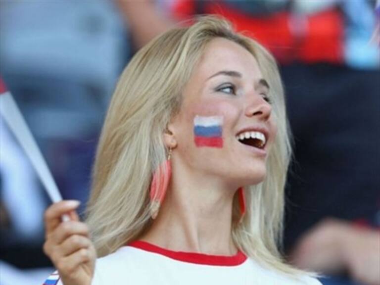 El relato de dos chilenos que tienen a Tinder como su principal aliado en Rusia