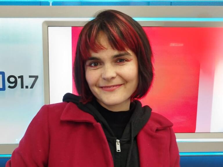 Camila Moreno y aniversario de «Rey»: “Ha sido un disco muy peligroso, muy arriesgado a nivel sonoro, discursivo y estético»