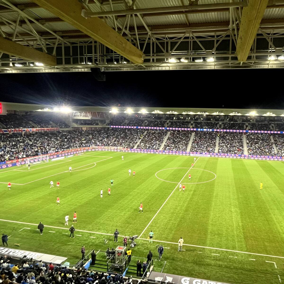 El exclusivo “premio” que recibirán los abonados de la UC tras ser reubicados en el Claro Arena para el duelo ante Boca