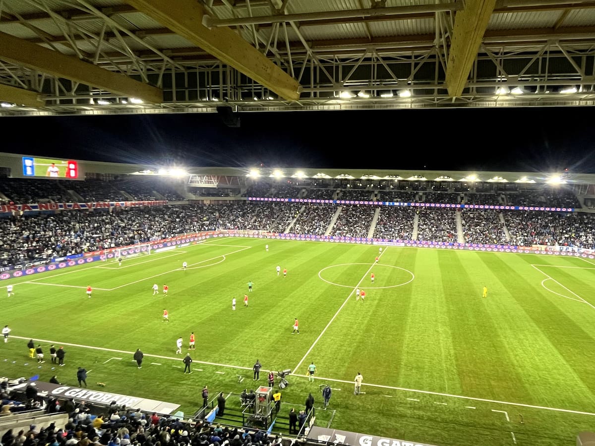 El exclusivo “premio” que recibirán los abonados de la UC tras ser reubicados en el Claro Arena para el duelo ante Boca