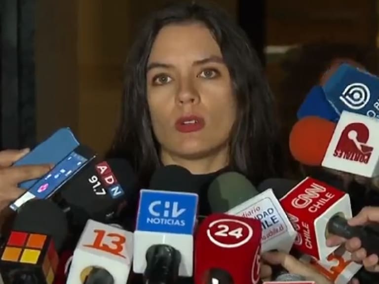 «Estamos en un momento de conmoción»: ministra Vallejo lamentó muerte de carabinero y adelantó acciones del gobierno