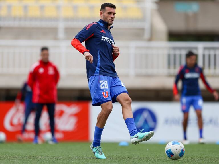 Fabricio Formiliano, defensor de la Universidad de Chile