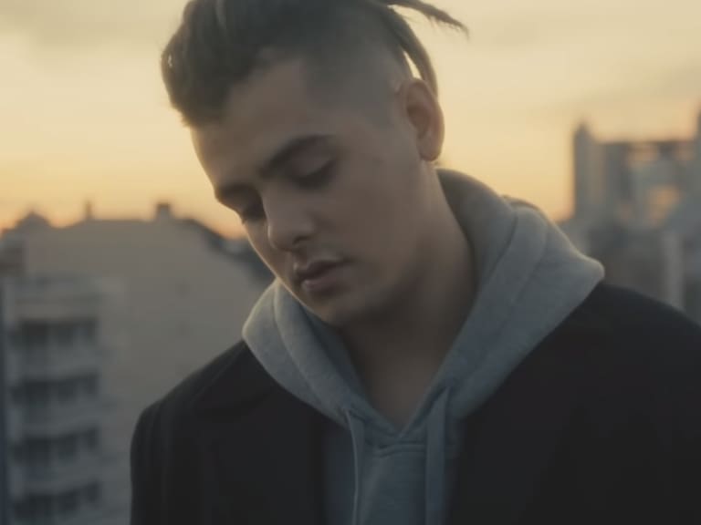 DrefQuila lanzó su nueva canción «Mariao», un homenaje al reggaetón puro