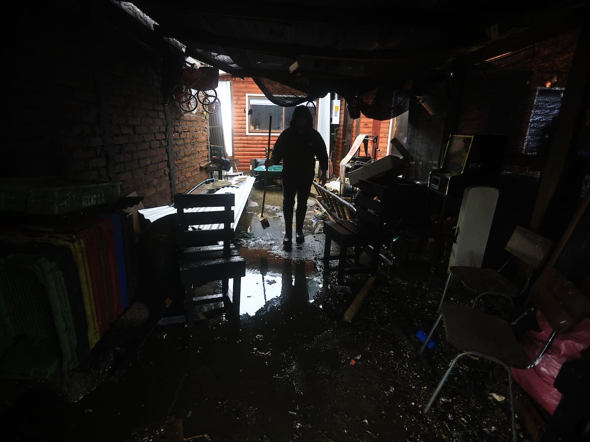 ¿Qué pasa cuando la emergencia sigue en tu casa? Un abogado entrega recomendación clave a los trabajadores