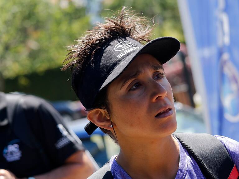 Triatleta chilena Bárbara Riveros sufrió caída en torneo en Japón y se fracturó una costilla
