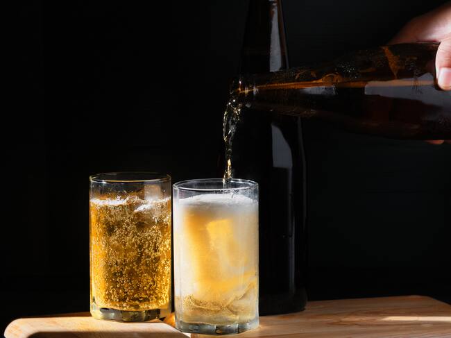 Este es el truco casero con el que puedes enfriar la cerveza muy rápido
