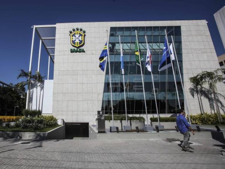 Anuncian una investigación contra la Confederación Brasileña de fútbol por posible delito de «violación del derecho a la vida y la salud»