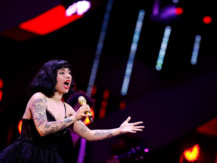 24 DE FEBRERO DE 2020/VIÑA DEL MARLa cantautora chilena Mon Laferte, durante la segunda noche del Festival de Viña del Mar 2020, realizado en la Quinta Vergara.
FOTO: LEONARDO RUBILAR CHANDIA/AGENCIAUNO