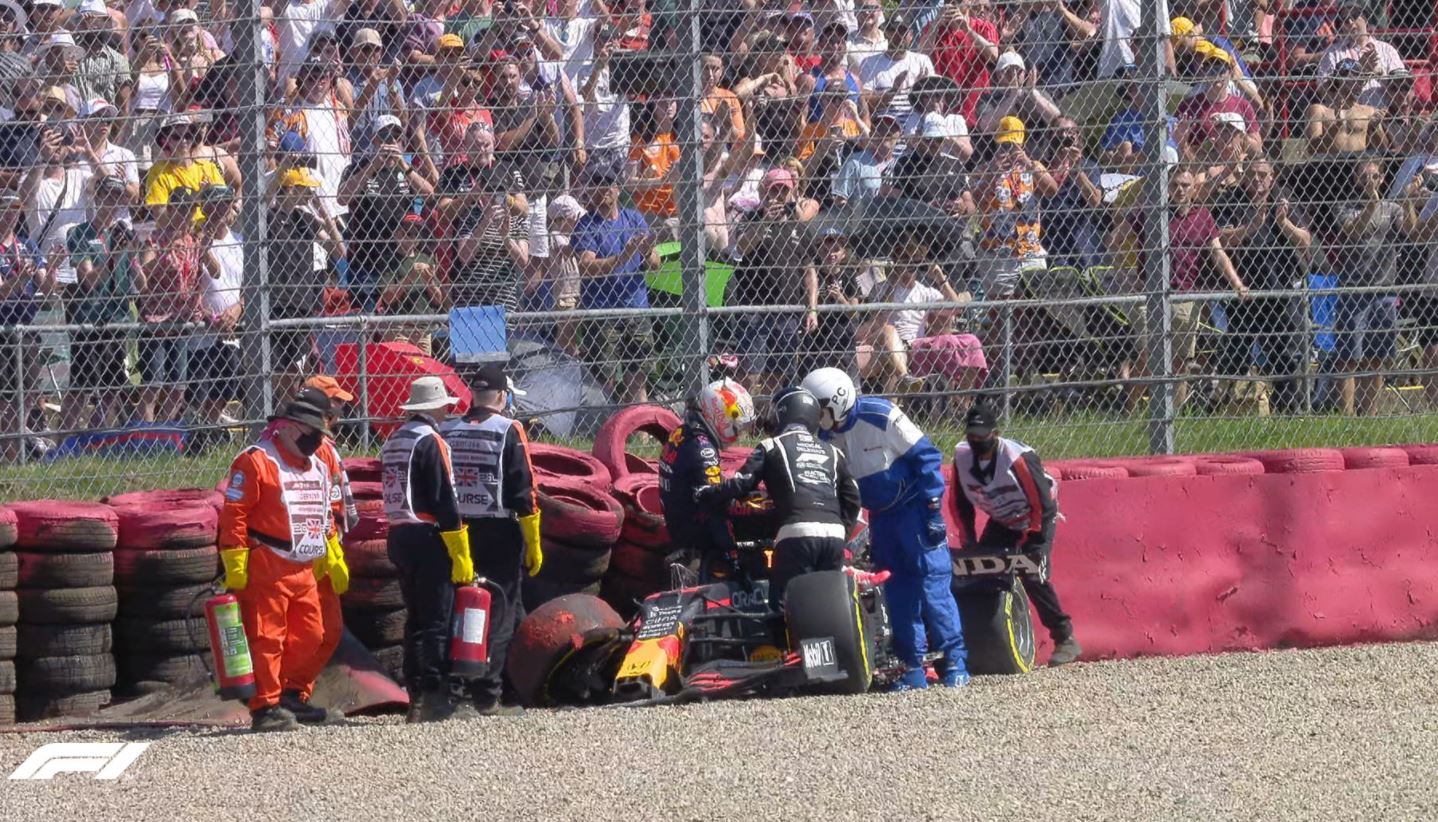 Fórmula 1: mira el choque entre Max Verstappen y Lewis Hamilton en el Gran Premio de Gran Bretaña
