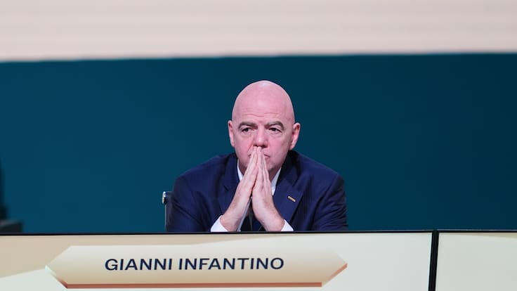 Nuevo escándalo de Infantino: revelan que UEFA pagó millones a su supuesta amante dentro del organismo