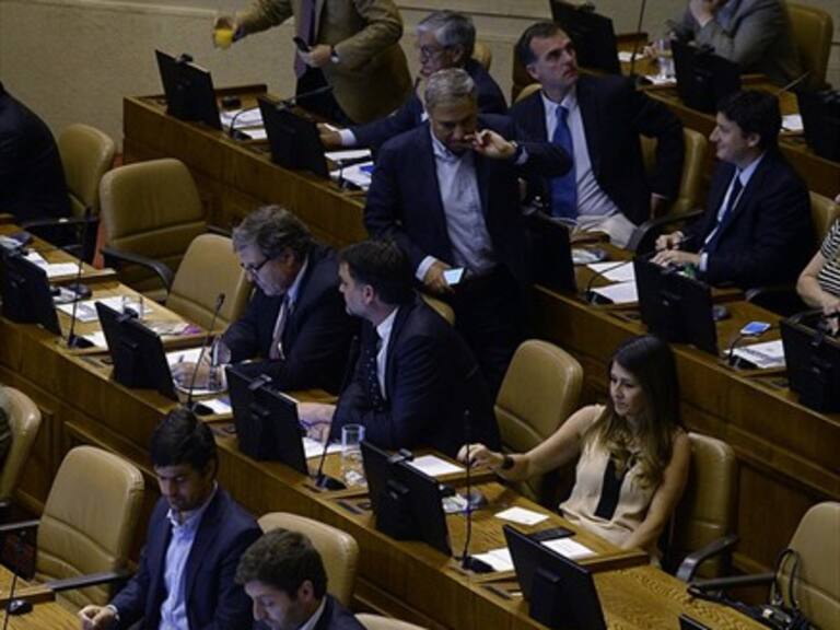 UDI ingresó solicitud de «sanción máxima» en Comisión de Ética contra Marisela Santibáñez