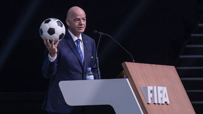 Mundial Sub 20 sería en Argentina: presidente de FIFA recibió candidatura