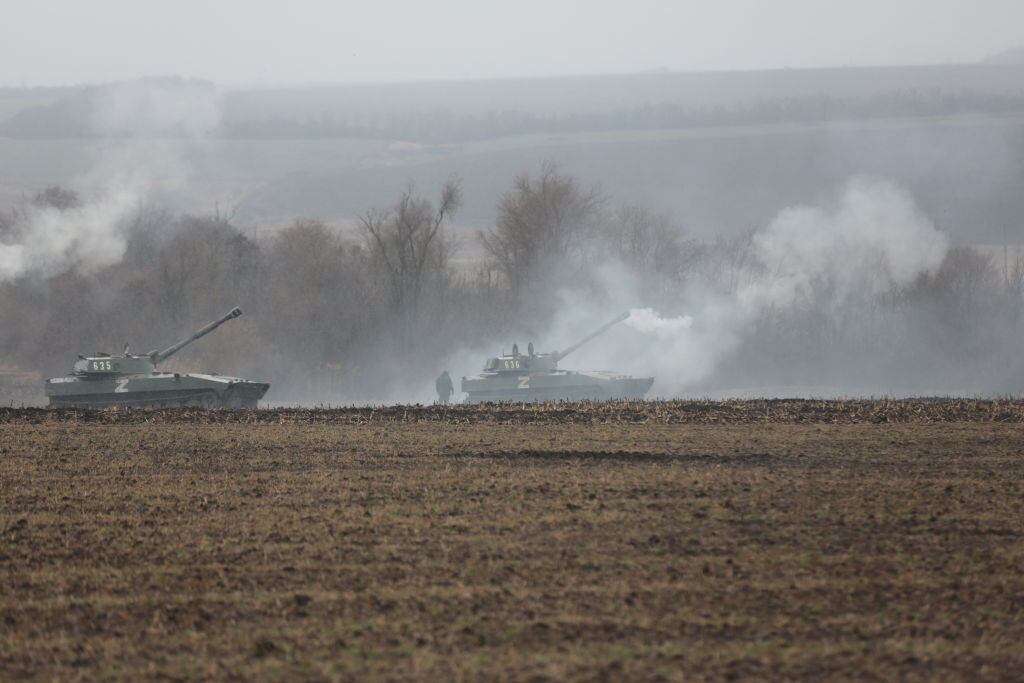 Separatistas del Donetsk disparan tanques contra fuerzas ucranianas