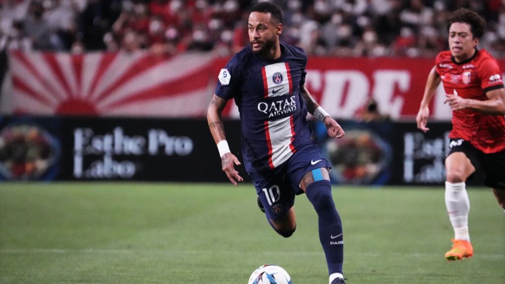 Neymar descarta su salida del PSG: "Quiero quedarme en este club, me quedan varios años de contrato"