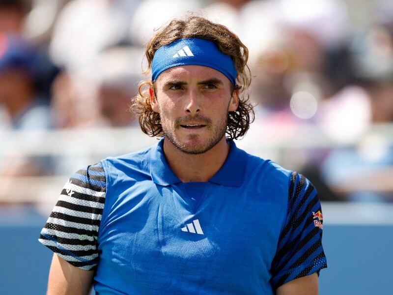 Tsitsipas le dice adiós al US Open tras sorpresiva derrota ante el suizo Stricker