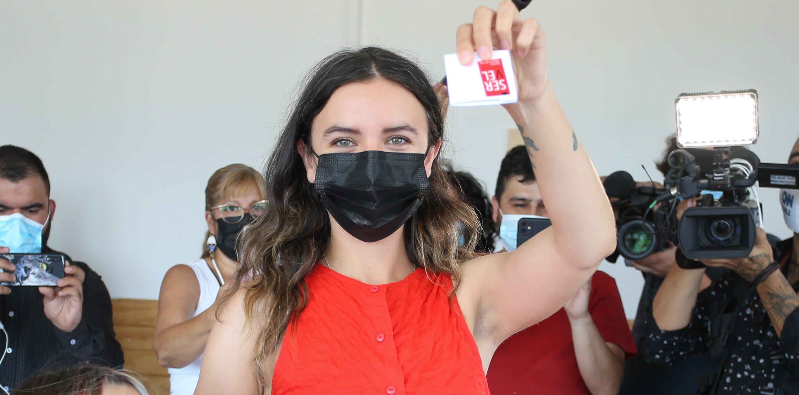Camila Vallejo tras votar en la Segunda Vuelta 2021: Estoy segura que vamos a tener un triunfo | Agencia Uno