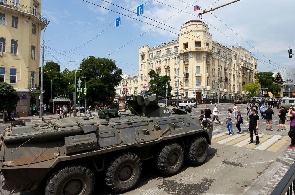 Mercenarios de Wagner despliegan tanques y vehículos en Rostov