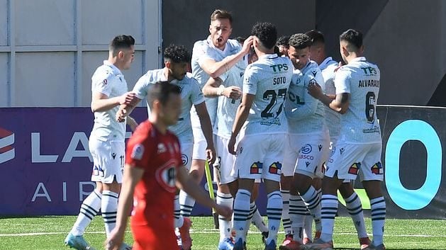Santiago Wanderers sumó su primer triunfo en 7 meses tras vencer a Unión La Calera