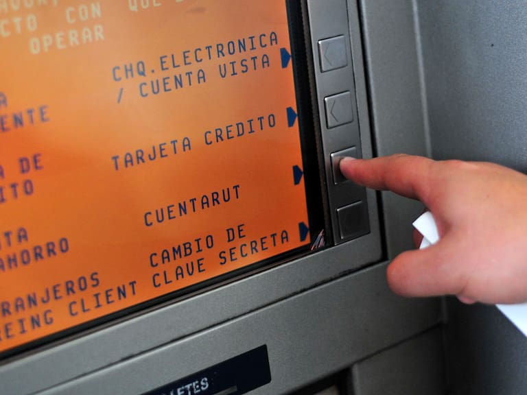 Presidente de BancoEstado y renovación de la Cuenta Rut: «La tarjeta con chip no se puede clonar»