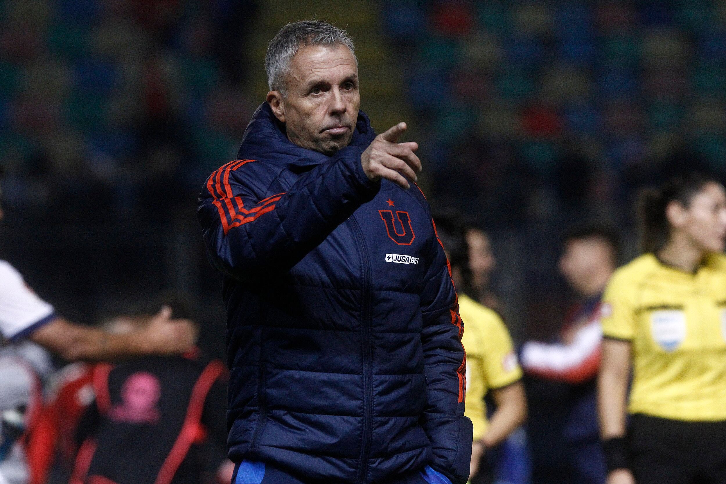 Gustavo Álvarez, entrenador de la Universidad de Chile | Agencia Uno