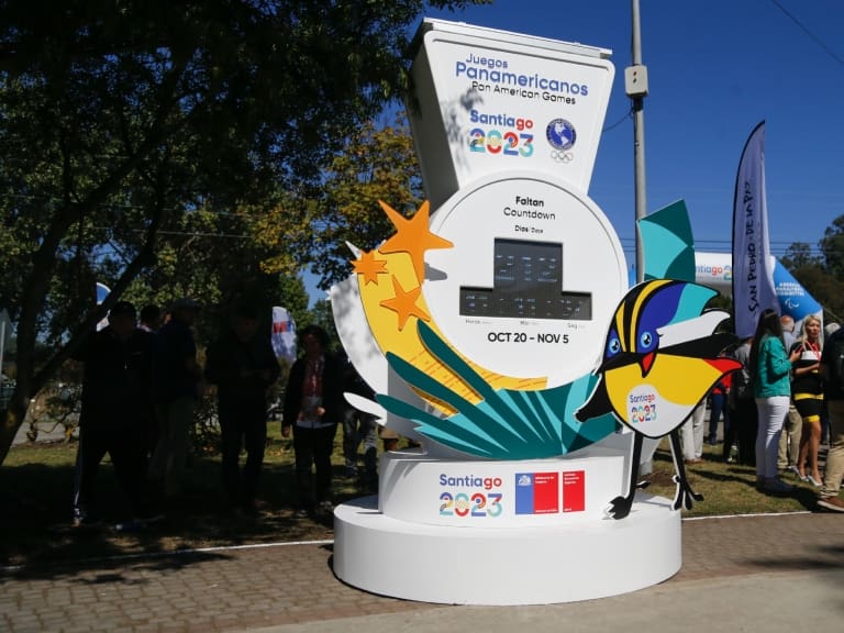 Inauguran reloj para la cuenta regresiva de Santiago 2023 en San Pedro de la Paz: habrá "test event" en abril