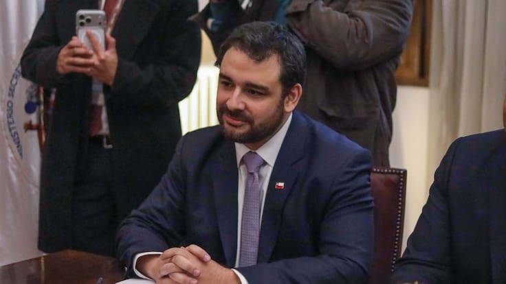 Gobierno acepta renuncia de subsecretario de Hacienda: ya hay un reemplazo subrogante