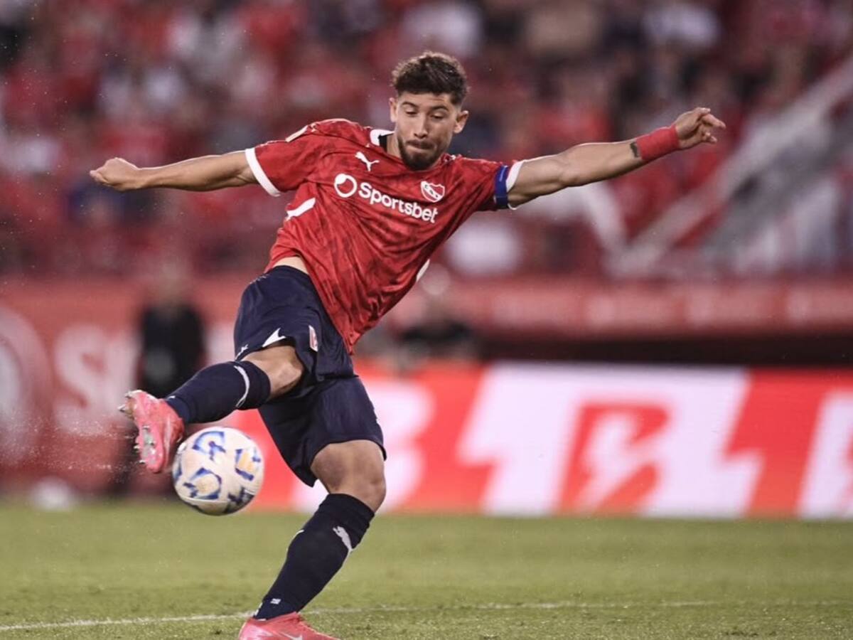 “Llegó de Chile con...”: La revelación del DT de Independiente sobre Felipe Loyola tras su doblete a Godoy Cruz