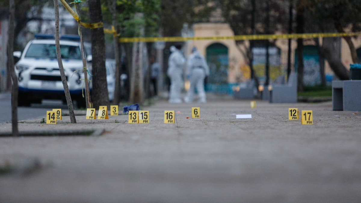 Jugaba fútbol antes del ataque: menor de 15 años es baleado tras riña en Lo Espejo