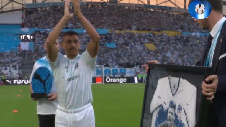 Ídolo en Marsella: premian a Alexis Sánchez como el mejor de la temporada y recibe ovación en el estadio