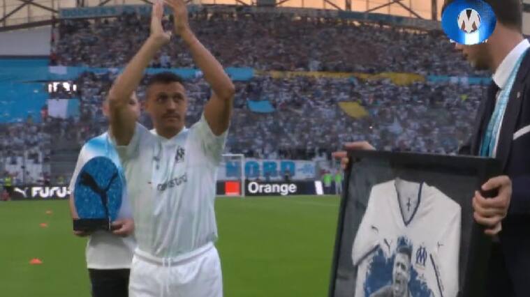 Ídolo en Marsella: premian a Alexis Sánchez como el mejor de la temporada y recibe ovación en el estadio