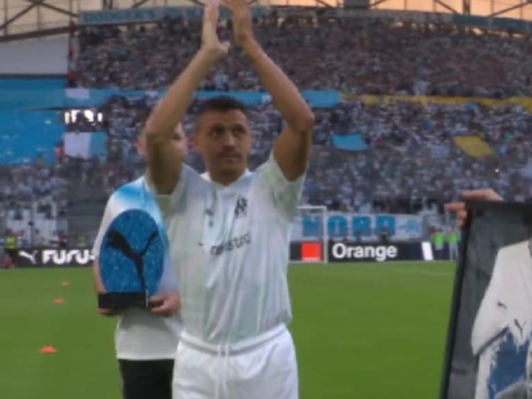 Ídolo en Marsella: premian a Alexis Sánchez como el mejor de la temporada y recibe ovación en el estadio