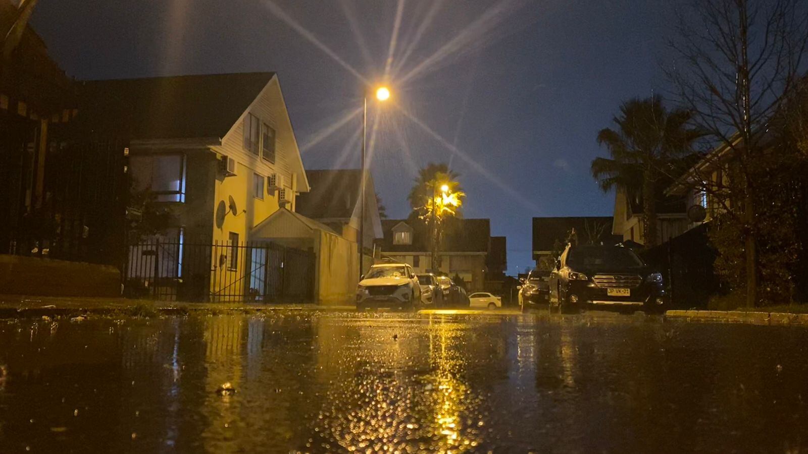 Sistema frontal: se registran fuertes vientos y tormentas eléctricas