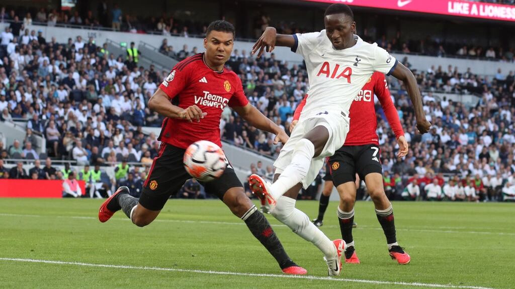 Tottenham le propina su primera derrota en la Premier League 2023-2024 al Manchester United