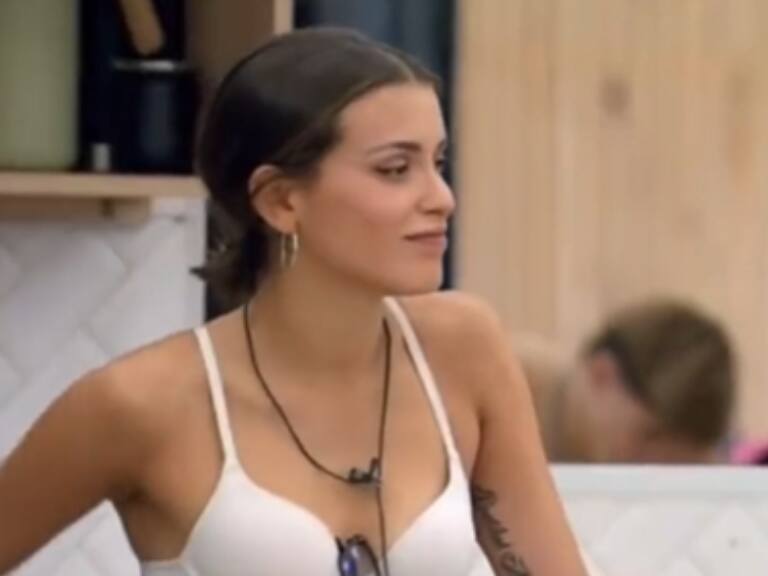 Cantante estadounidense reacciona con desagrado a video de la chilena Cony Capelli: ¿Cómo hace la gente esto en la vida real?