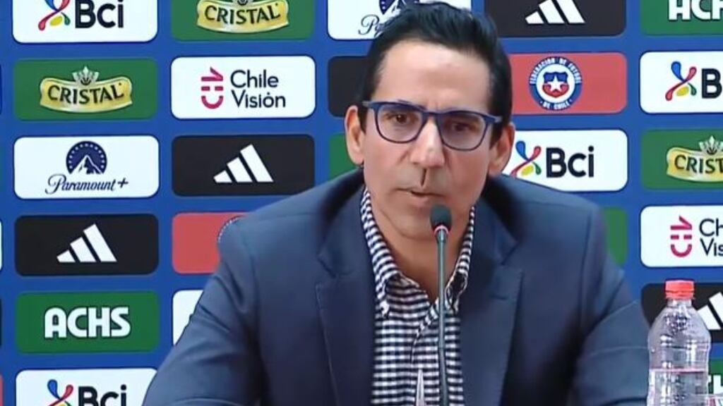 Rodrigo Robles defiende amistosos de La Roja en junio: "A juicio del cuerpo técnico, es una muy buena preparación para clasificatorias"
