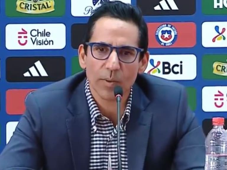 Rodrigo Robles defiende amistosos de La Roja en junio: "A juicio del cuerpo técnico, es una muy buena preparación para clasificatorias"