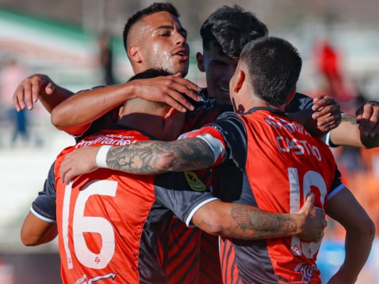 “Hicimos un partido perfecto”: DT de Deportes Limache entrega la clave táctica que los tiene como líderes del fútbol chileno