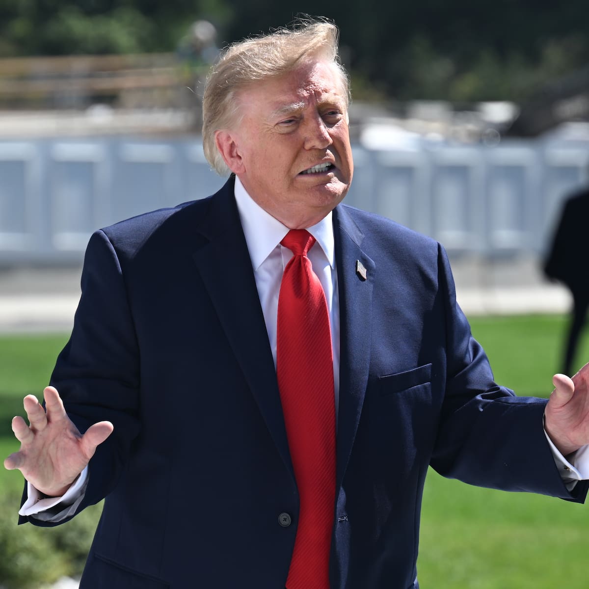 Mientras G7 anuncia liberación de reservas: Trump descarta prohibir las exportaciones de diésel