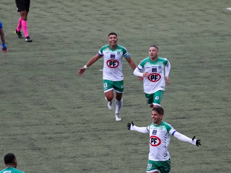 Puerto Montt golea a Santa Cruz y lo mantiene como colista de la Primera B