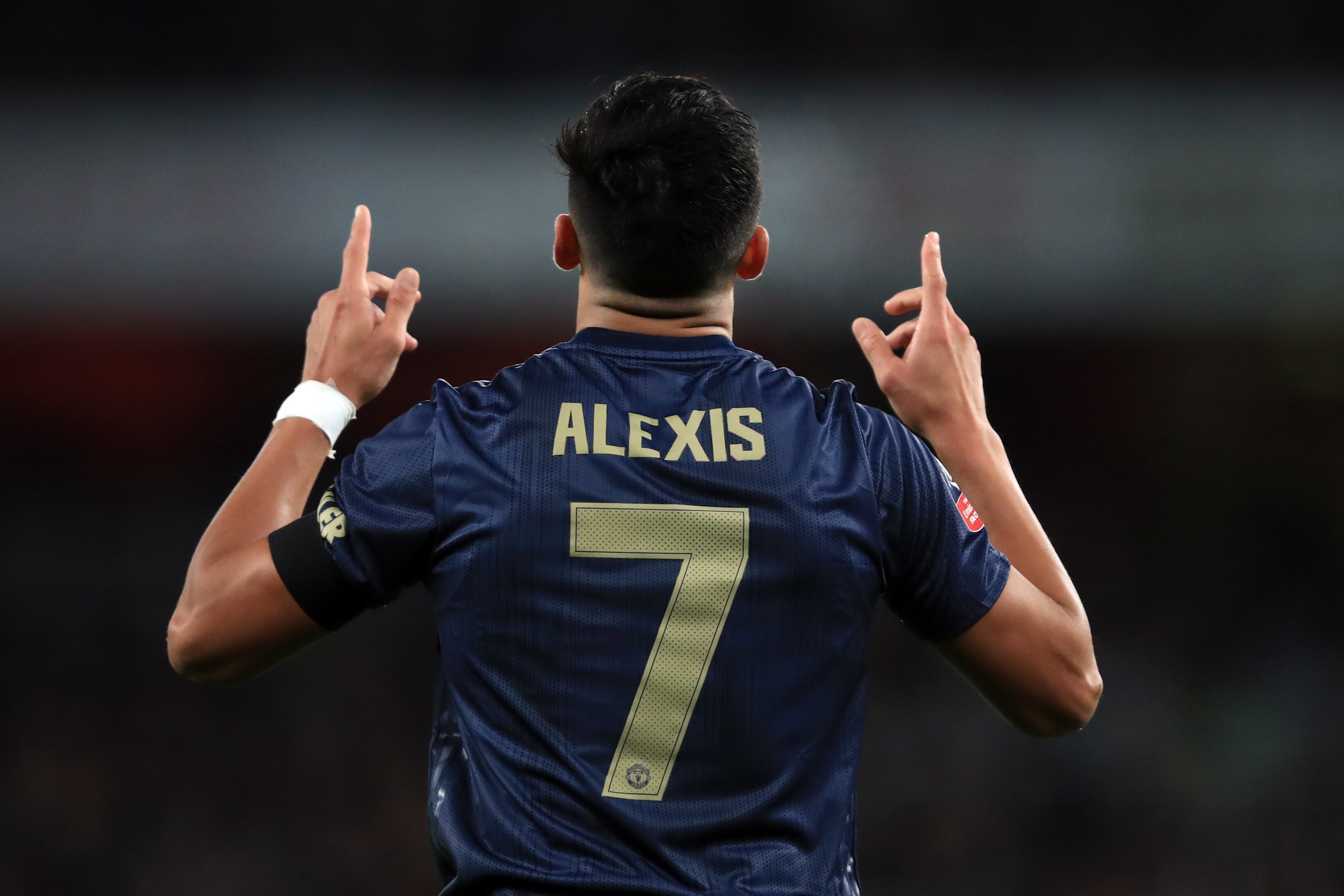 Alexis Sánchez jugando por el Manchester United