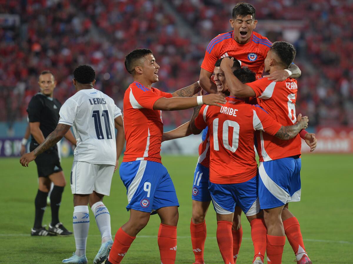 La Roja comienza el año con sonrisas: Chile se aprovecha de un endeble Panamá para golear en el Nacional