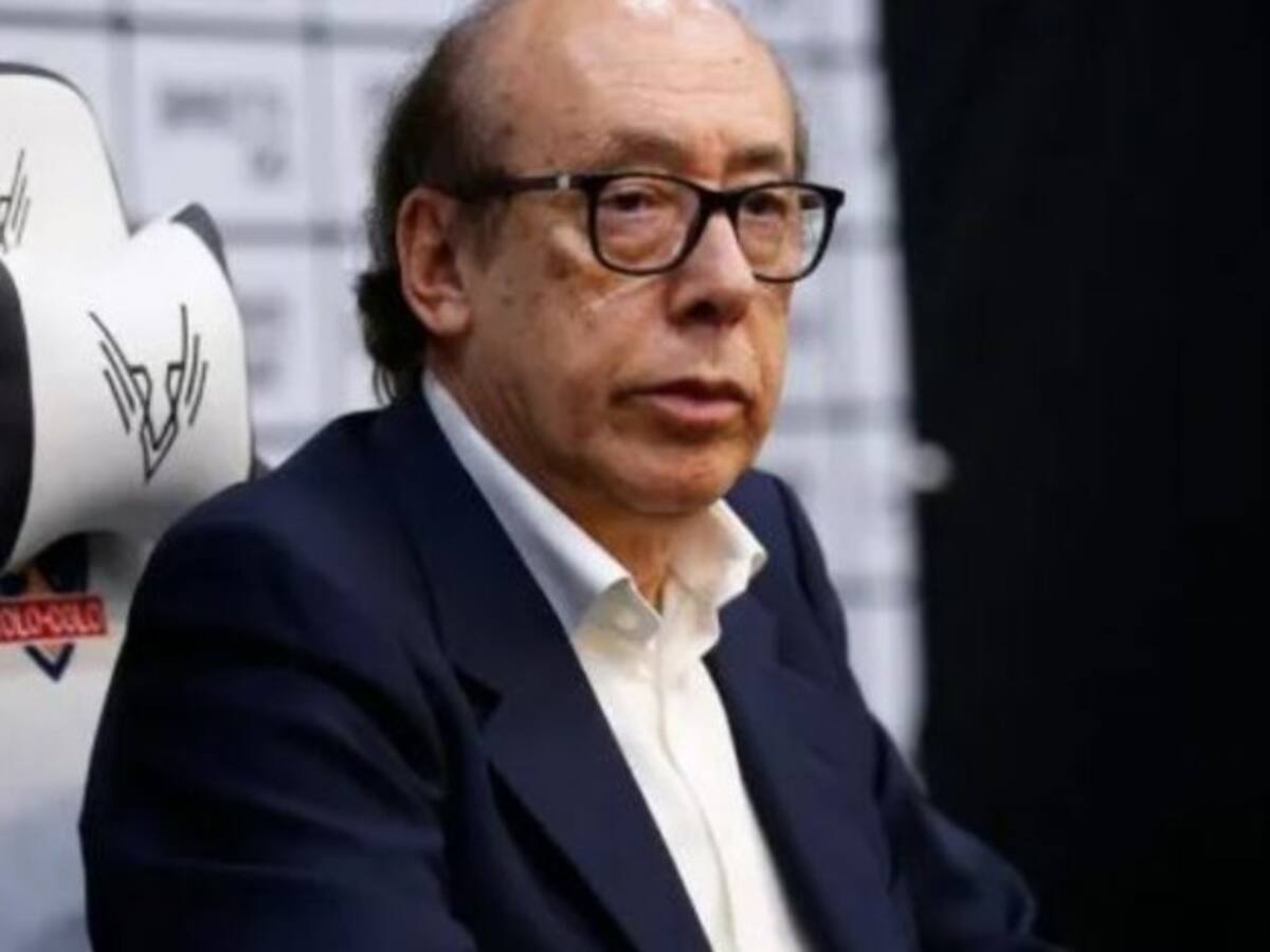 Stöhwing valoró paso de Colo Colo a la final de Copa Chile y se hastió por decisión de la FIFA contra nuestro país: «Es inconcebible»