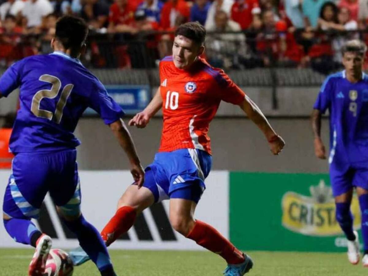 Tras un horrible primer tiempo, la Roja sub-20 sucumbe ante Argentina en amistoso previo al Sudamericano