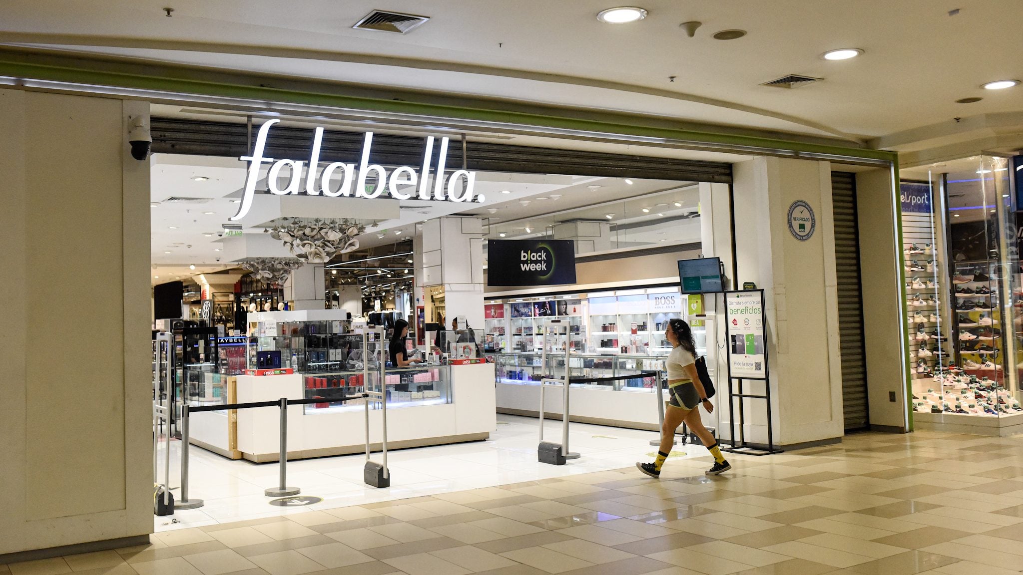 30 de Marzo del 2023 / SANTIAGOFalabella Retail anunció que se va de Estación Central ya que no renovará el contrato de arriendo de su tienda ubicada en Mallplaza Alameda, por lo que dejará de funcionar a partir del próximo 20 de abril. Así, la firma termina con su historia en la comuna tras su llegada en 2008.
FOTO: OSCAR GUERRA / AGENCIAUNO
