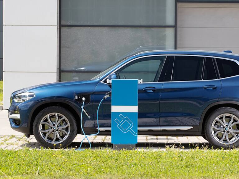 Un nuevo Híbrido enchufable se suma al mercado Automotriz