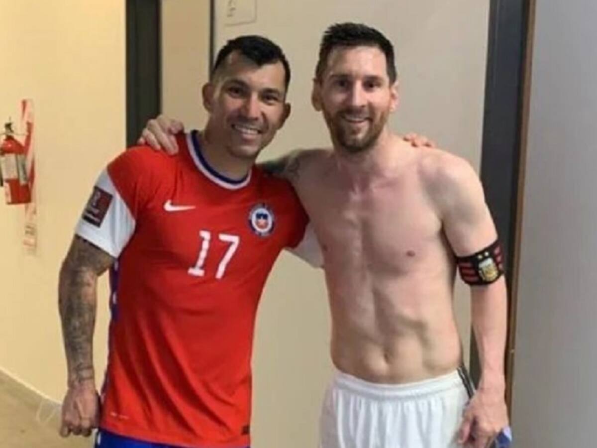 Gary Medel y Arturo Vidal le dedicaron grandes palabras a Messi tras su título en la Copa del Mundo: «Gracias por amar así al fútbol»