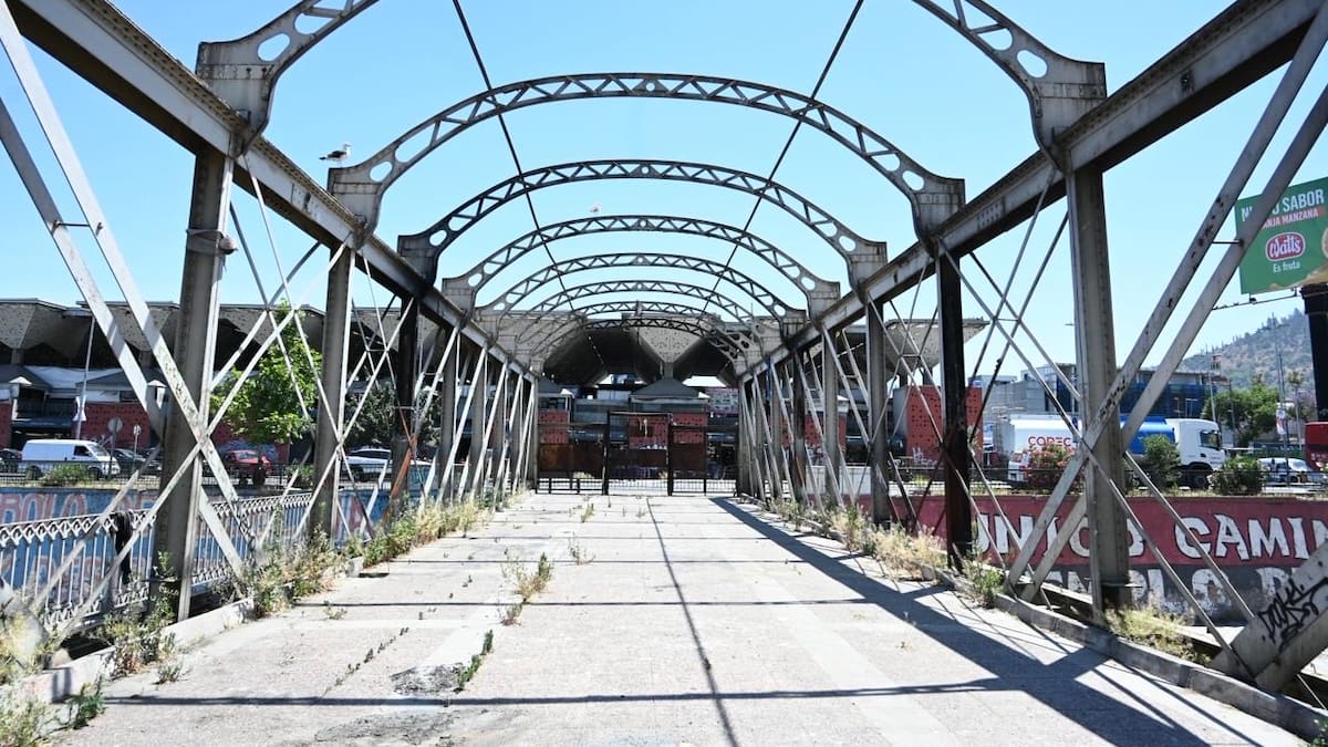 Se acabó la espera: histórico puente del Río Mapocho volverá a abrir a más de 10 años de su cierre