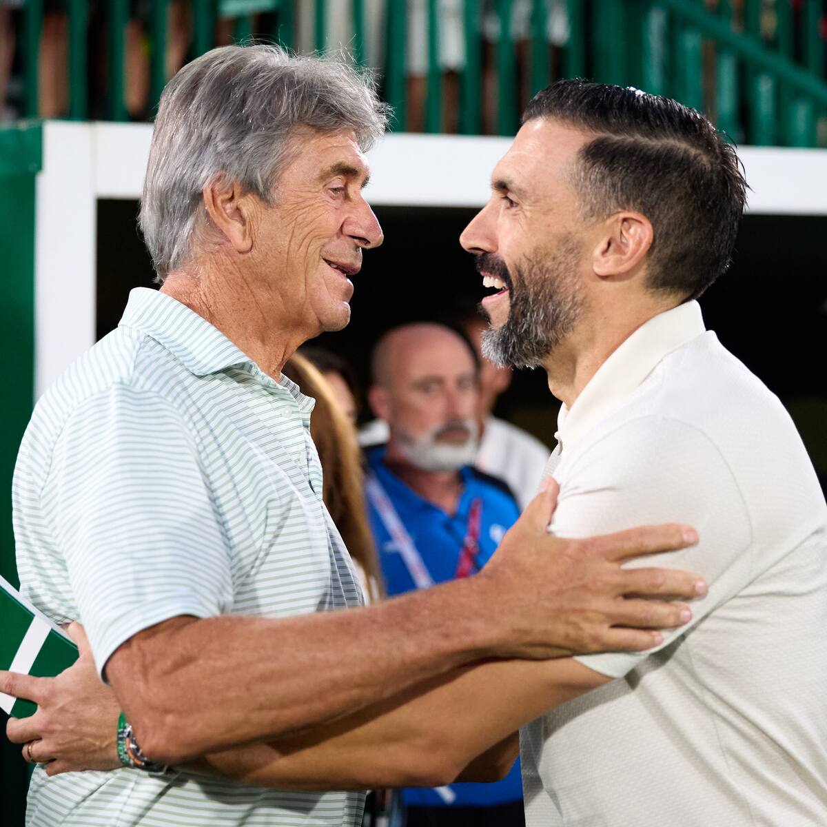 “Sinvergüenzas, hijos de p...”: la polémica que estalló tras la clasificación del Betis a la Champions League