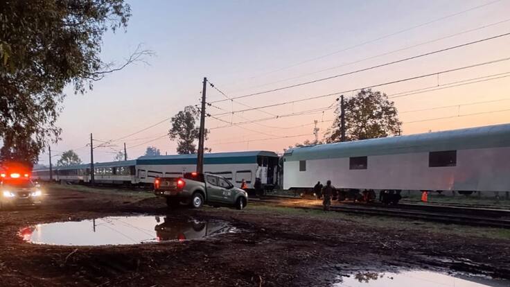 Tren Santiago-Temuco se descarrila durante viaje inaugural en La Araucanía