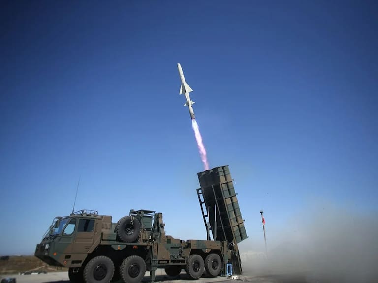 Japón rompe su tradición pacifista: despliega misiles de largo alcance de fabricación nacional